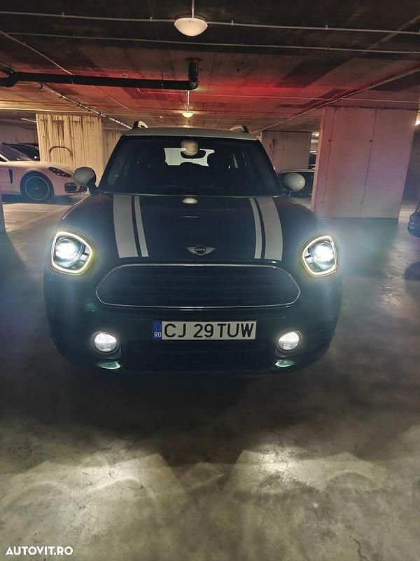 Second-hand Mini Cooper D Countryman 150 CP (110 kW) 2017 Culoareverde SUV