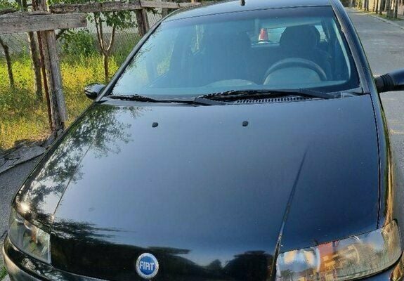 Second-hand Fiat Punto 60 CP (44 kW) 2000 Negru Hatchback