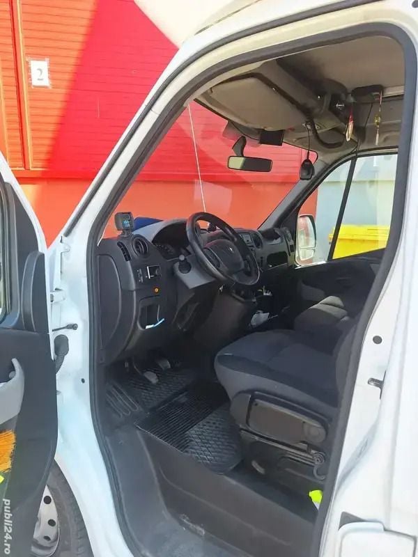 Utilizat 2017 Renault Master Van | 15.250 EUR (Scump) - Imagine 1/4