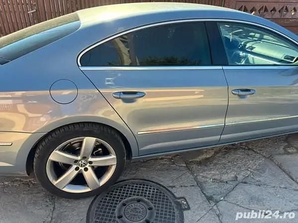 Utilizat 2010 VW Passat Berlinǎ | 5.000 EUR (Puțin scump) - Imagine 1/3