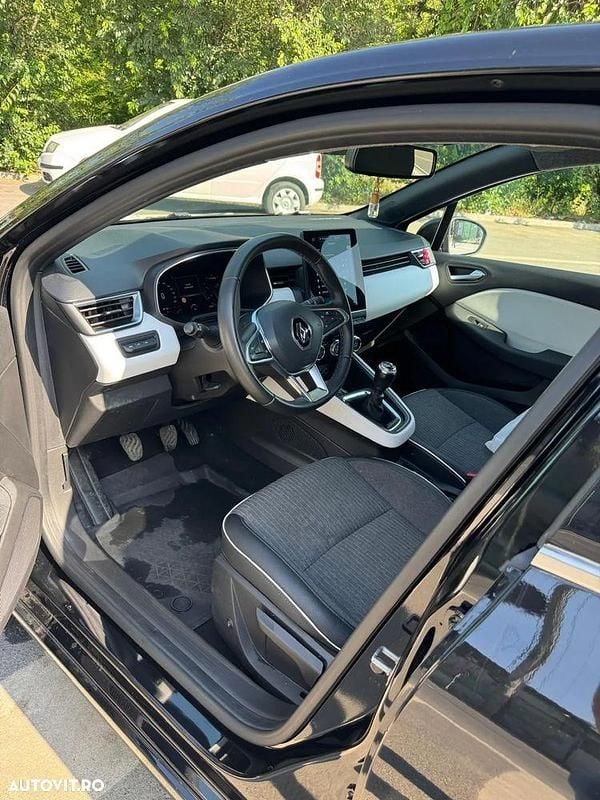 Culoarenegru Utilizat 2023 Renault Clio V Techno | 15.500 EUR (Preț OK) - Imagine 1/4