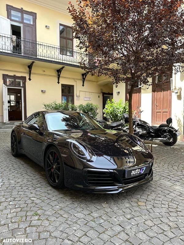 Culoarenegru Utilizat 2017 Porsche 911 Carrera S Coupe | 79.500 EUR - Imagine 1/4