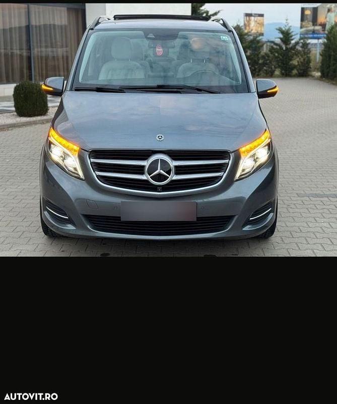 Culoaregri Utilizat 2019 Mercedes V250 Monovolum | 30.500 EUR (Preț bun) - Imagine 1/4