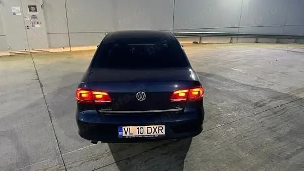 Utilizat 2012 VW Passat Berlinǎ | 5.650 EUR (Preț bun) - Imagine 1/4