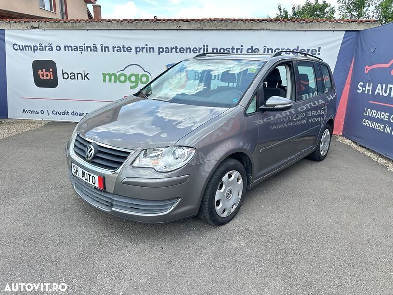 Gri Utilizat 2009 VW Touran Trendline Monovolum | 4.490 EUR (Preț OK) - Imagine 1/4