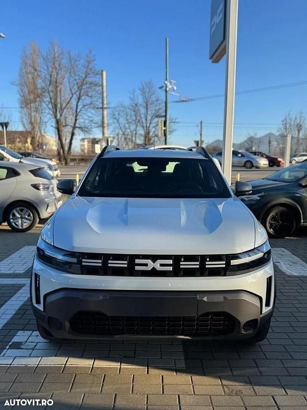 Culoarealb Nouă 2025 Dacia Duster Expression SUV | 20.300 EUR (Preț OK) - Imagine 1/4
