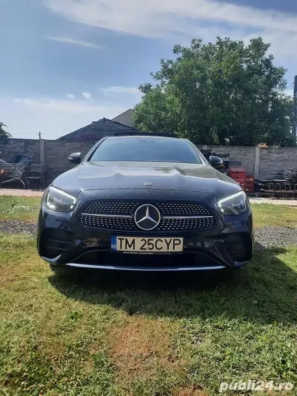 Negru Second-hand 2021 Mercedes E300 Berlinǎ | 36.500 EUR (Preț bun) - Imagine 1/4