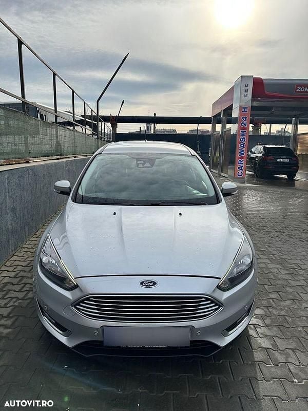 Second-hand Ford Focus Titanium 120 CP (88 kW) 2017 Culoaregri