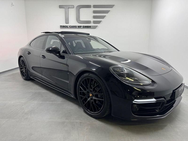 Utilizat 2023 Porsche Panamera 4 Platinum Edition Berlinǎ | 111.558 EUR - Imagine 1/1