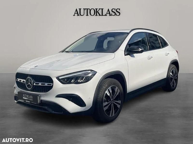 Alb Utilizat 2023 Mercedes GLA200 SUV | 40.058 EUR (Scump) - Imagine 1/4