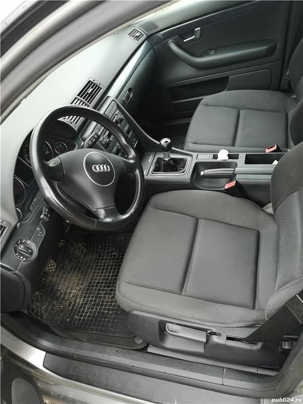 Second-hand Audi A4 S-Line 131 CP (96 kW) 2004 Gri Berlinǎ