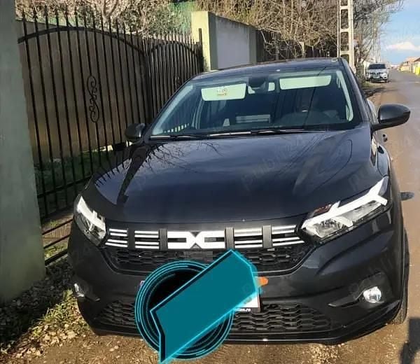 Utilizat 2024 Dacia Logan Expression Berlinǎ | 12.200 EUR (Puțin scump) - Imagine 1/4