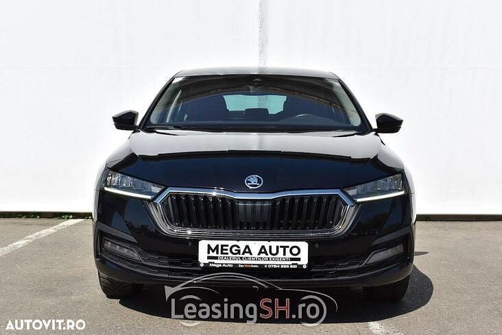 Negru Utilizat 2022 Skoda Octavia Style Berlinǎ | 16.500 EUR (Preț OK) - Imagine 1/4