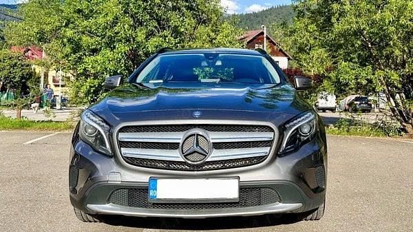 Utilizat 2015 Mercedes 200 Hatchback | 10.900 EUR (Preț OK) - Imagine 1/4