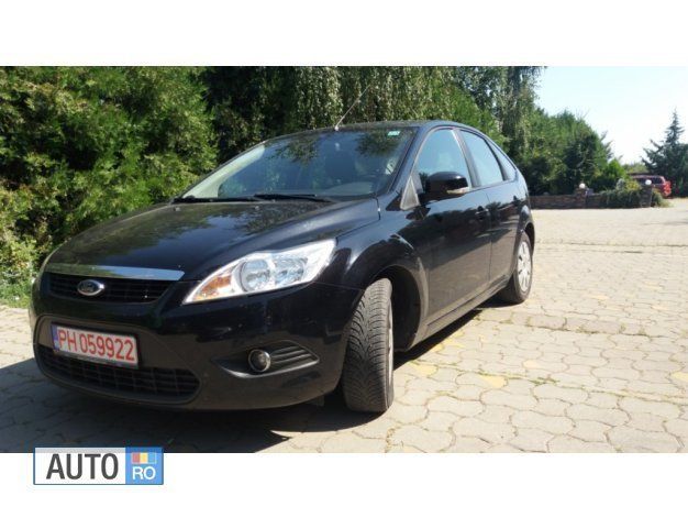 Negru Utilizat 2010 Ford Focus Berlinǎ | 6.500 EUR - Imagine 1/4