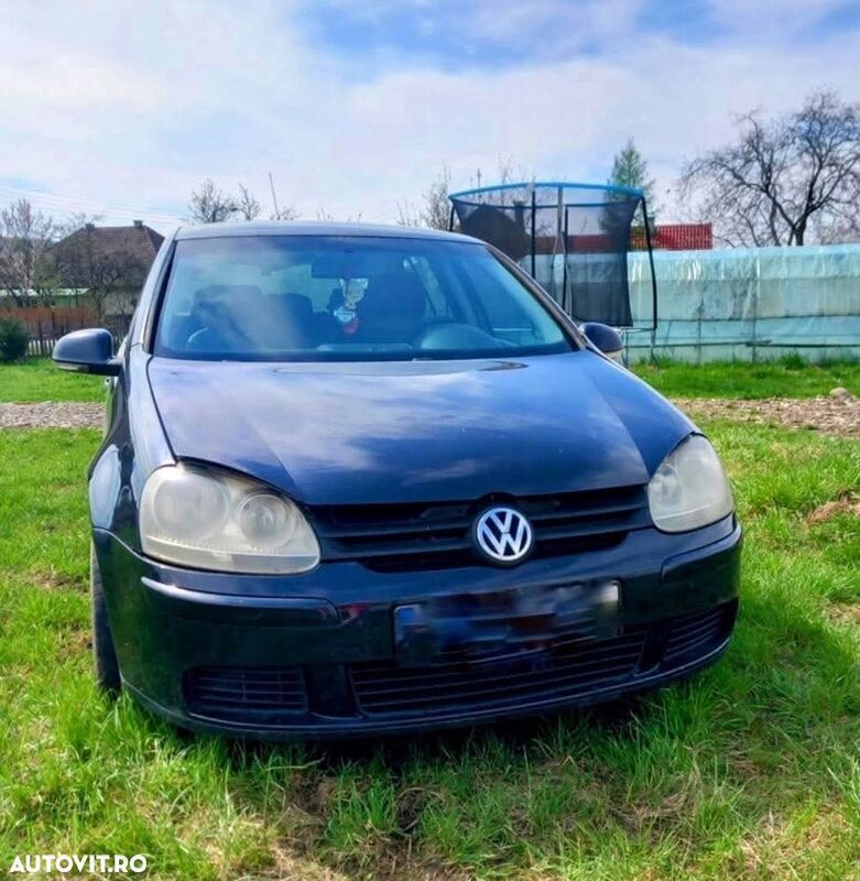 Negru Utilizat 2006 VW Golf V Hatchback | 2.050 EUR (Preț bun) - Imagine 1/4
