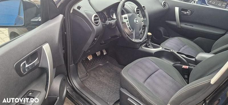Second-hand Nissan Qashqai +2 130 CP (95 kW) 2013 Culoarenegru SUV