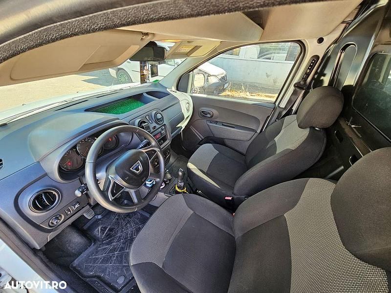 Second-hand Dacia Dokker 102 CP (75 kW) 2017 Culoarealb Monovolum