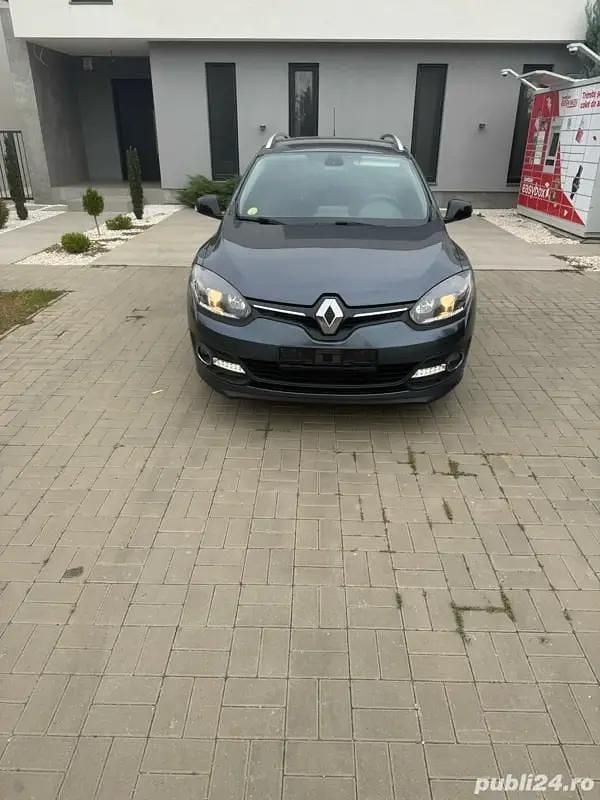Utilizat 2014 Renault Mégane GrandTour Bose Edition Break | 6.899 EUR (Puțin scump) - Imagine 1/4