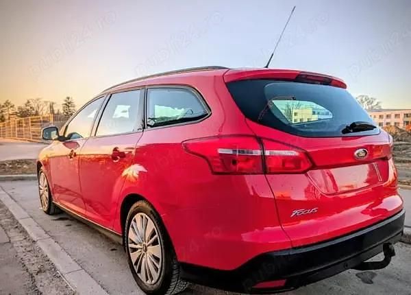 Second-hand Ford Focus 120 CP (88 kW) 2016 Rosu Break