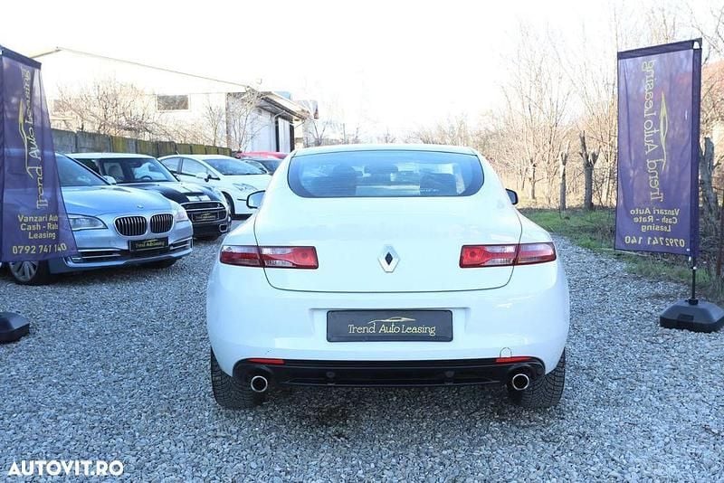 Second-hand Renault Laguna Coupé GT 150 CP (110 kW) 2010 Culoarealb Coupe