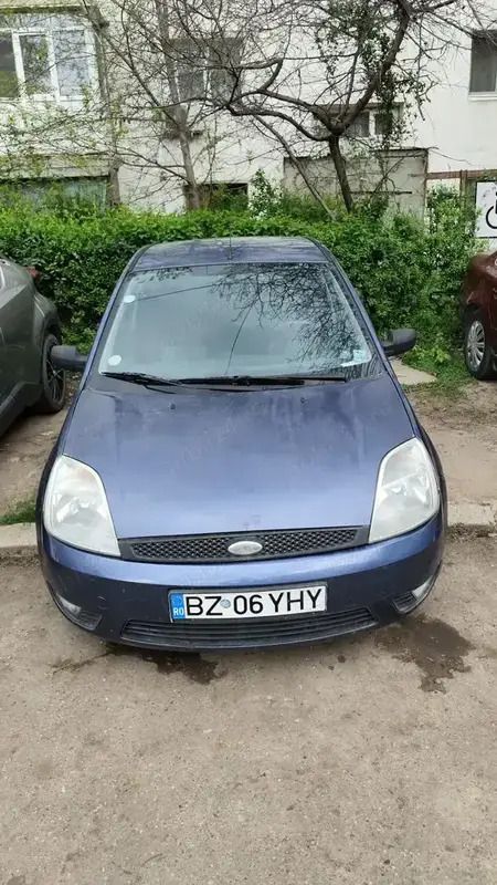 Utilizat 2005 Ford Fiesta Hatchback | 1.500 EUR - Imagine 1/4