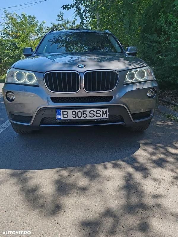 Culoareargint Utilizat 2013 BMW X3 SUV | 10.200 EUR (Preț bun) - Imagine 1/4