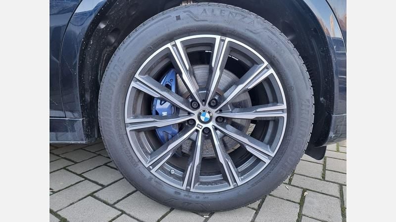 Second-hand BMW X6 Comfort Edition 286 CP (210 kW) 2022 Carbon black metallic metalizat SUV