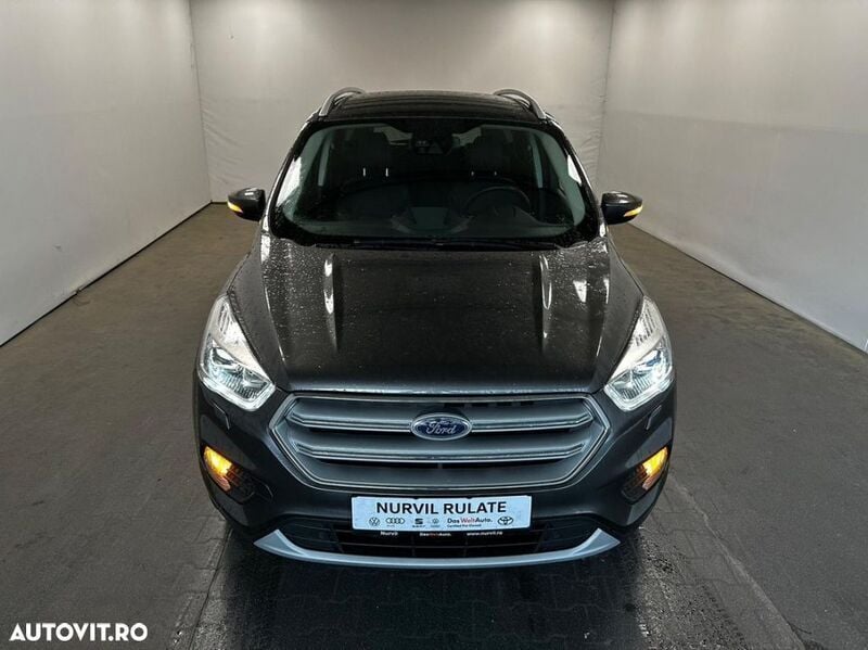 Maro Utilizat 2018 Ford Kuga Titanium SUV | 19.040 EUR (Scump) - Imagine 1/4