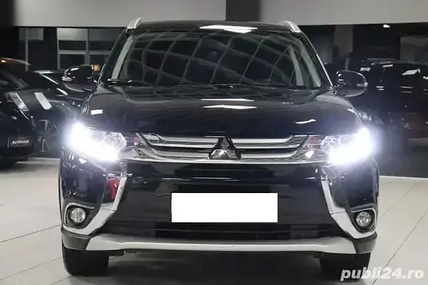 Negru Utilizat 2017 Mitsubishi Outlander SUV | 16.990 EUR (Puțin scump) - Imagine 1/4