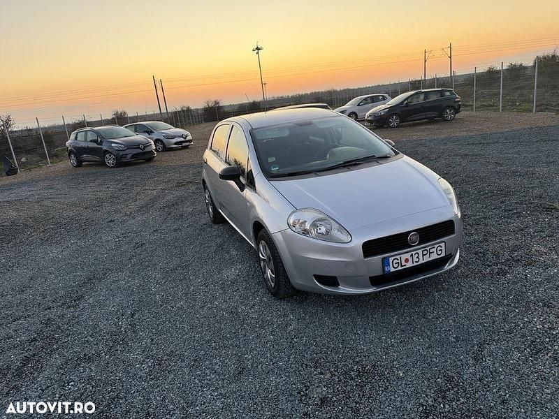 Culoareargint Utilizat 2012 Fiat Punto | 3.000 EUR - Imagine 1/4