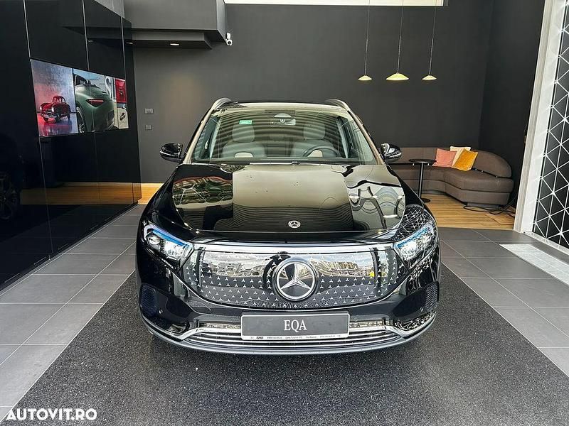 Second-hand Mercedes EQA300 167 kW (228 CP) 2025 Negru SUV