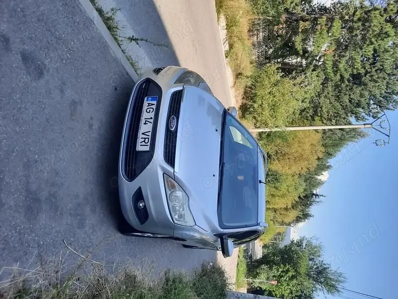 Utilizat 2010 Ford Focus Hatchback | 2.600 EUR (Preț OK) - Imagine 1/4