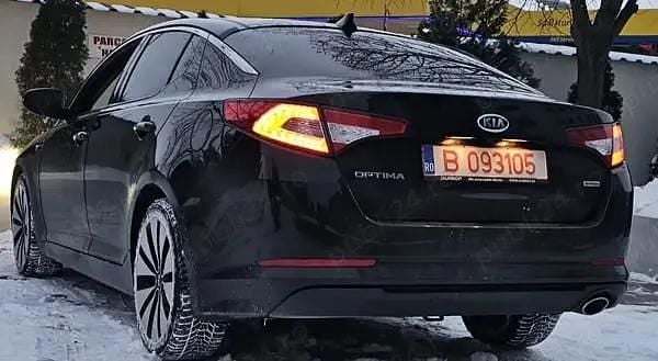 Second-hand Kia Optima 137 CP (100 kW) 2012 Negru Berlinǎ
