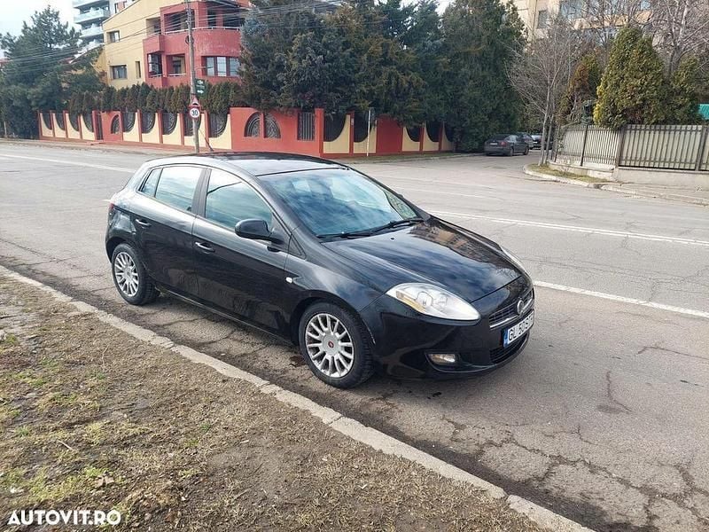 Second-hand Fiat Bravo Dynamic 120 CP (88 kW) 2008 Culoarenegru Hatchback