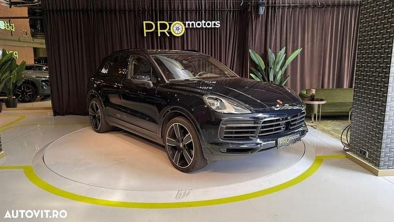 Albastru Utilizat 2023 Porsche Cayenne SUV | 73.900 EUR (Super Preț) - Imagine 1/4