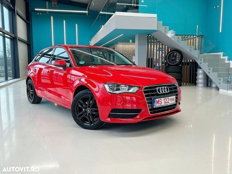 Rosu Utilizat 2016 Audi A3 Sportback Attraction Hatchback | 11.490 EUR - Imagine 1/4