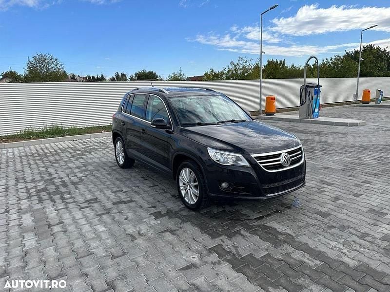 Culoarenegru Utilizat 2008 VW Tiguan Sport SUV | 5.850 EUR (Preț OK) - Imagine 1/4