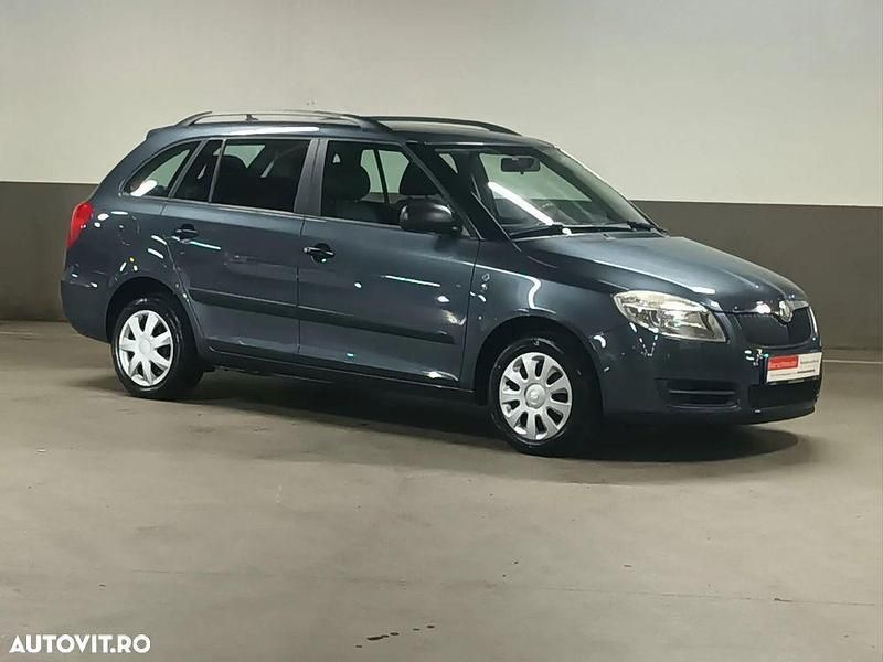 Gri Utilizat 2010 Skoda Fabia Cool Edition Break | 2.990 EUR (Preț bun) - Imagine 1/4
