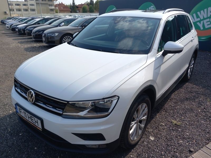 Negru Utilizat 2018 VW Tiguan Highline SUV | 21.950 EUR (Preț OK) - Imagine 1/4