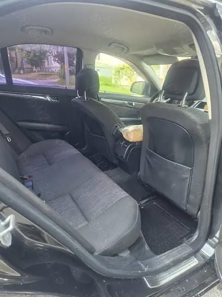 Second-hand Mercedes C200 190 CP (139 kW) 2009 Berlinǎ