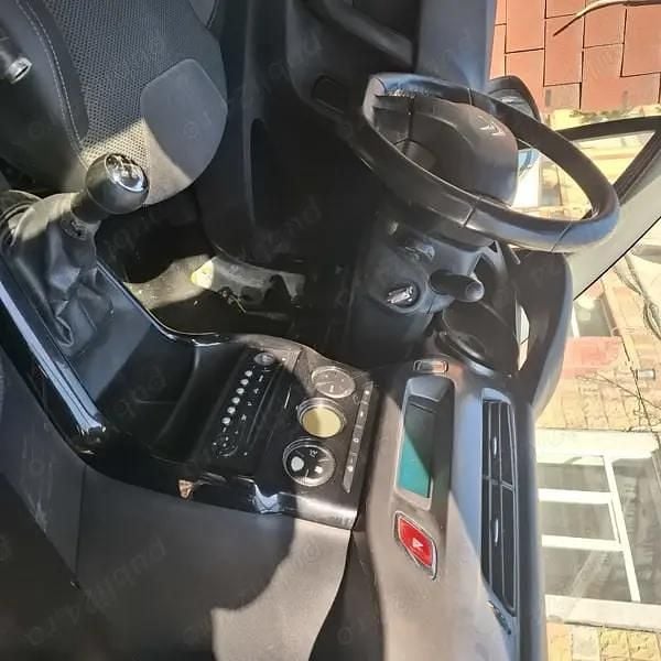 Second-hand Citroën C3 90 CP (66 kW) 2013 Alb Hatchback