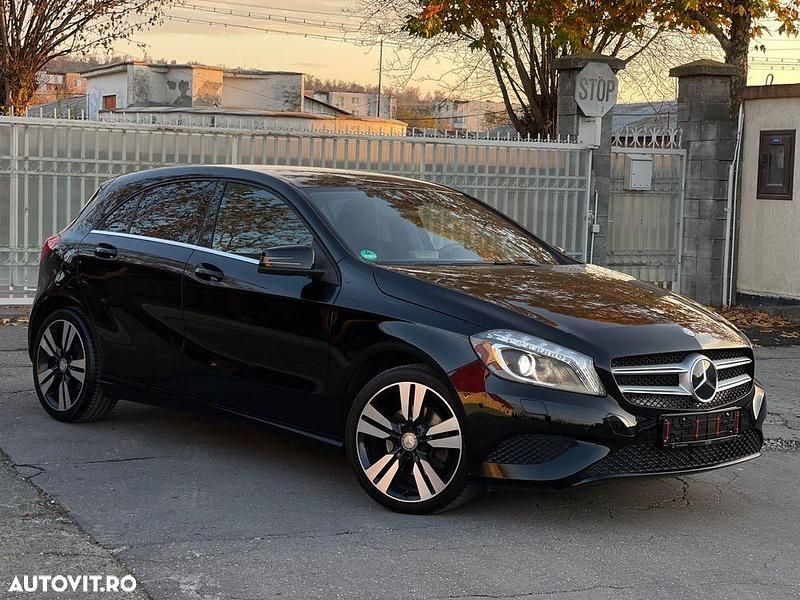 Culoarenegru Utilizat 2013 Mercedes A180 AMG line | 11.496 EUR (Preț OK) - Imagine 1/4
