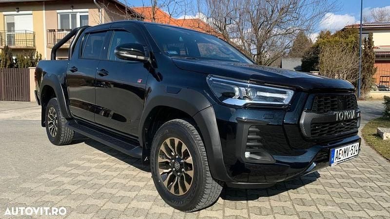 Second-hand Toyota HiLux Sport 204 CP (150 kW) 2024 Culoarenegru Pickup