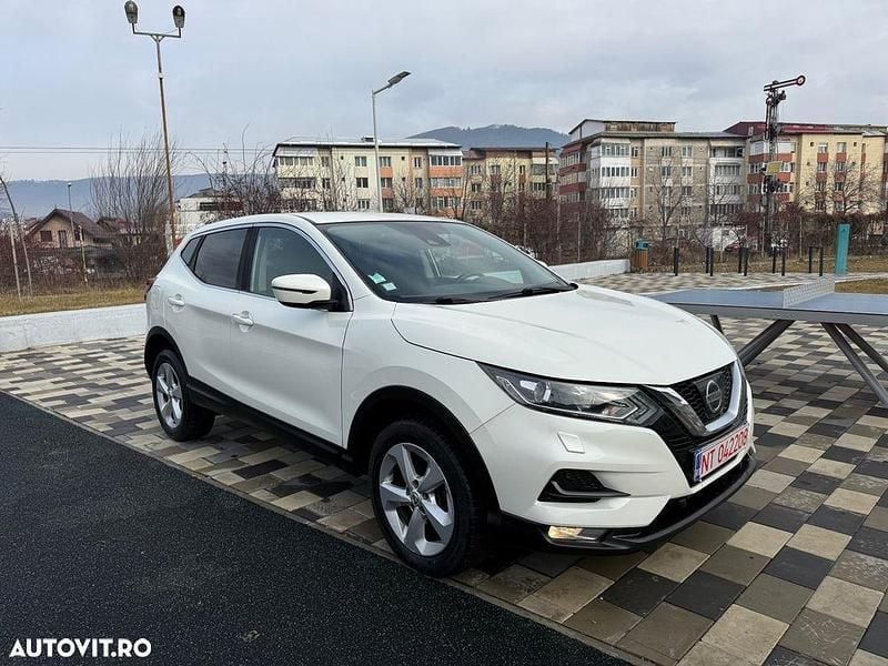 Second-hand Nissan Qashqai Tekna 130 CP (95 kW) 2019 Culoarealb SUV