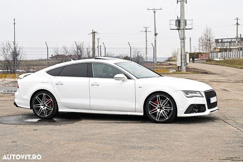 Second-hand Audi A7 Comfort 245 CP (180 kW) 2012 Culoarealb Hatchback