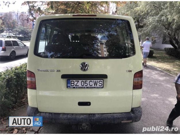Second-hand VW T5 131 CP (96 kW) 2004 Galben Van