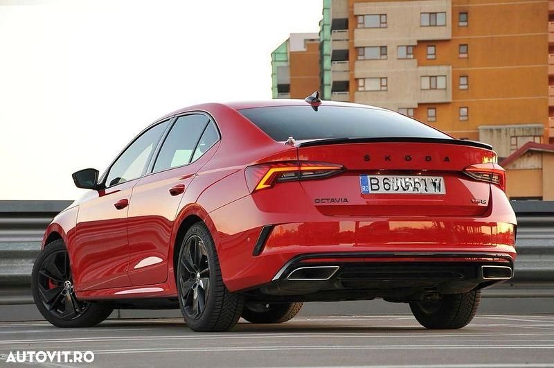 Second-hand Skoda Octavia RS 245 CP (180 kW) 2022 Rosu Berlinǎ