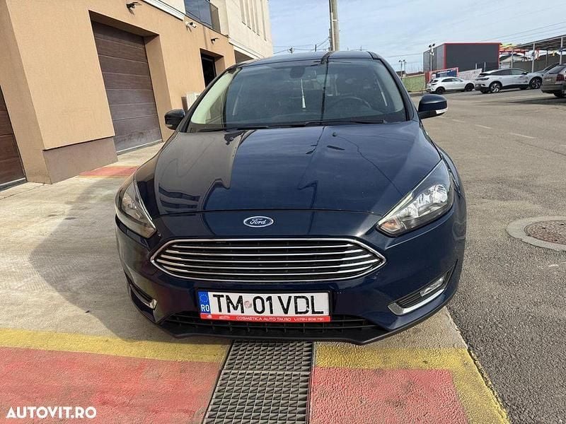 Second-hand Ford Focus 150 CP (110 kW) 2017 Culoarealbastru Break