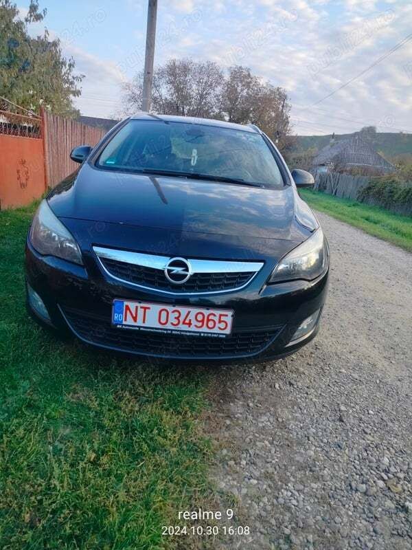 Utilizat 2011 Opel Astra Break | 3.500 EUR - Imagine 1/4